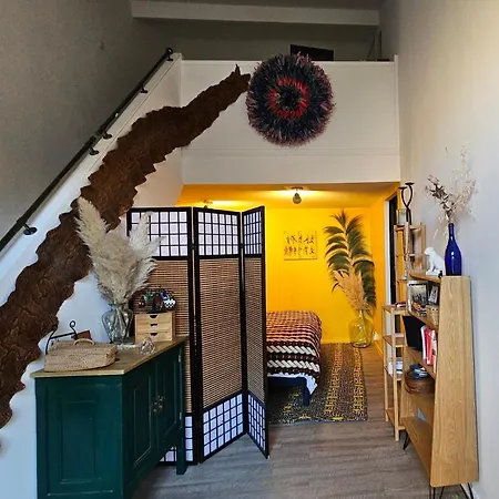 Le Petit Labyrinthe بيت للعطل